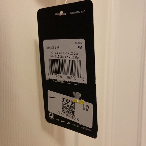 Baby Nike Onesie - Picture 3 of 3